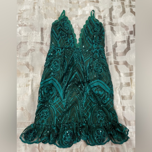 PrettyLittleThing | Dresses | Emerald Green Sequin Lace Frill Hem Bodycon Dress